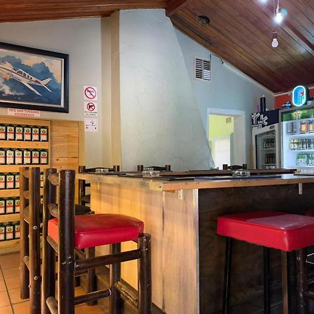 Herb Garden Restaurant & Rooms Спрингбок Экстерьер фото